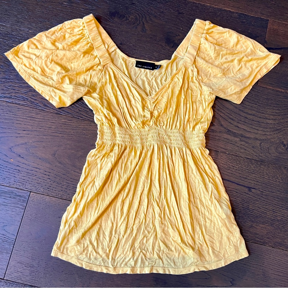 The limited yellow‎ top blouse medium